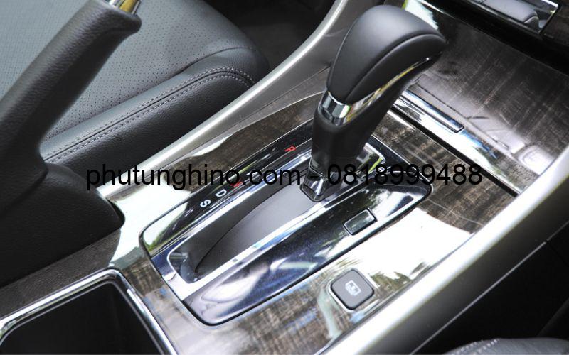 Tìm hiểu hệ thống phanh xe ô tô và chia sẻ cách sử dụng phanh tay ô tô 1 Chia sẻ cách sử dụng phanh tay ô tô cho người mới sử dụng