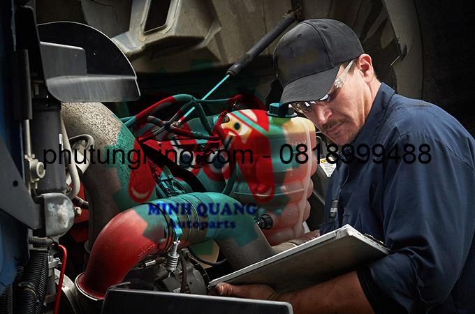 Bảo dưỡng xe tải Hino: Hướng dẫn bảo dưỡng, sửa chữa và đại tu 1 Bảo dưỡng thay thế Tổng côn trên xe tải Hino 300