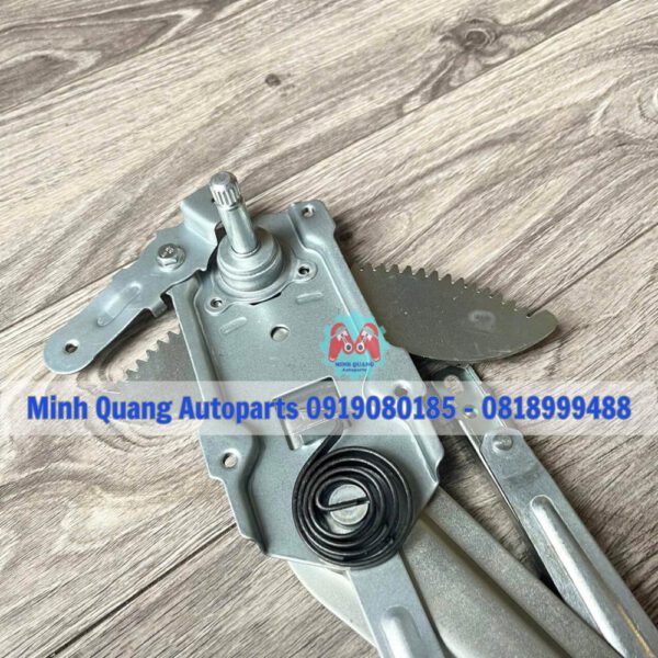 Compa nâng hạ kinh Hino 500