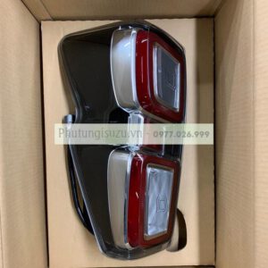 Đèn hậu lái Dmax